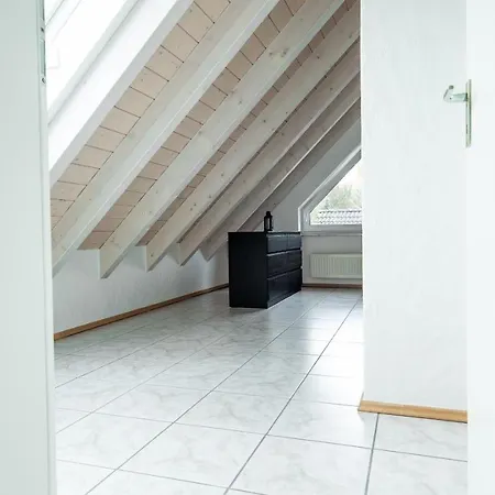 Wow Ii Schoene 2-zimmer Maisonette *
